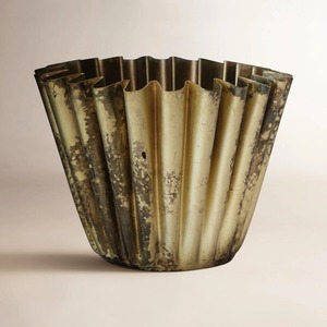 แจกันเซรามิกสีเบจลายริ้วสำหรับตกแต่งบนโต๊ะ - Product Image 6