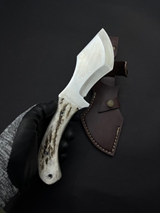 Cuchillo de caza hecho a mano con mango de asta de ciervo, hoja fija de acero inoxidable 4116 con borde parcialmente dentado, funda de cuero. - Product Image 5