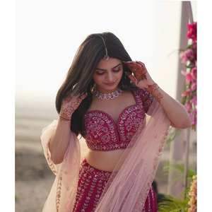 Designer Lehenga Choli pour mariage modeste avec séquence et fil pour demoiselles d'honneur et membres de la famille - Product Image 4