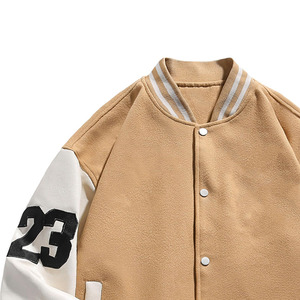 Chaqueta Varsity Ecológica para Hombre, Diseño de Parches en Color Bronceado y Blanco, Letras '23 Backman', Corte Regular, Cuello Alto, Estilo Casual para Otoño - Product Image 6