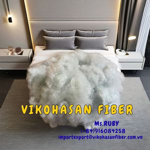 เส้นใยโพลีเอสเตอร์เกรดแห้งสีขาวคุณภาพสูง 20D 100% GRS รีไซเคิล สำหรับยัดไส้พรมรถยนต์ - Product Image 3