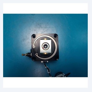 Lam Research 2300v2 Frame T/M Cylinder Assy2 d'occasion, état actuel, pièces d'équipement semi-conducteur Legacy - Product Image 3