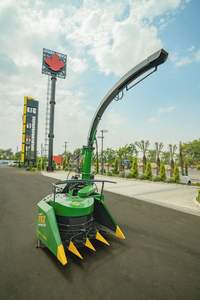 Cosechadora de Forraje de Maíz Operada por Tractor con Motor de Caja de Cambios y Rodamientos - Multifuncional - Product Image 2