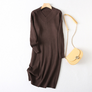 Robe pull décontractée élégante pour femme, coupe ample et ajustée, en maille oversize avec fente – Fabricant - Product Image 4