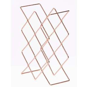 Estante para botellas de vino de metal para bares en casa, pubs, uso decorativo, soporte para botellas de vino con parte superior e inferior de madera. - Product Image 4