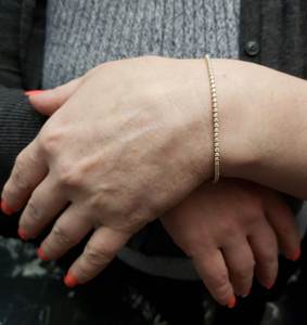 สร้อยข้อมือเพชรเทนนิสทรงบริลเลียนต์สีขาว 1.50 กะรัต เพชรเพาะเลี้ยงในห้องปฏิบัติการ ได้รับการรับรองจาก IGI ชุบทอง 18K |   เครื่องประดับงานแต่งงานสุดหรูทันสมัย - Product Image 2
