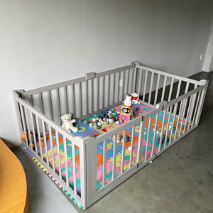 Parque de juegos de madera para bebés, centro de actividades, tamaño y forma ajustables, corral portátil, valla ecológica y duradera para bebés, área de juegos con puerta. - Product Image 6