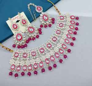 Parure de bijoux de mariée de luxe plaquée or rose Meenakari Zircon, collier et boucles d'oreilles Tikka lourds pour femme, idéale pour les mariages et les fêtes - Product Image 2