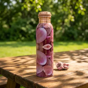Botella de Cobre Personalizada con Diseño de Ciervo en el Bosque, Acabado Esmaltado, Ecológica, con Patrón Botánico Natural - Product Image 3