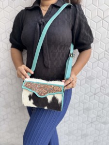 Nuevo Bolso Bandolera de Cuero Grabado a Mano para Mujer, Estilo Western Vintage, Bolso de Hombro Boho con Pelo de Piel, Bolso Cruzado - Product Image 3