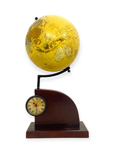 ลูกโลกหมุนได้สไตล์อาร์ตเดโคบนฐานไม้ ดีไซน์ทนทานเป็นมิตรกับสิ่งแวดล้อม สำหรับตกแต่งโต๊ะอย่างมีระดับ - Product Image 3