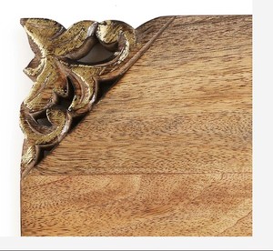Planche à découper en bois d'acacia sculpté à la main, bord décoratif, surface épaisse et durable, sans danger pour les aliments, plateau de service pour la cuisine - Product Image 2
