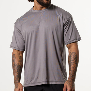 Camiseta Casual de Punto para Hombre, Cuello Redondo, Manga Corta, Color Gris, Corte Regular, Diseño Liso Teñido - Product Image 3