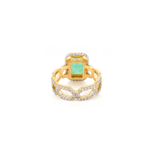 Piedra Preciosa Personalizada de 3.17ct. Anillo de Diseño Único con Esmeralda Zambiana y Diamantes, Joyería Audaz en Oro Amarillo Puro de 18K - Product Image 6