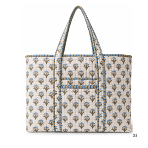 Sac fourre-tout matelassé en coton imprimé à la main, qualité export premium, motif floral bleu, multi-poches, usage quotidien, idéal pour offrir, toutes saisons - Product Image 1