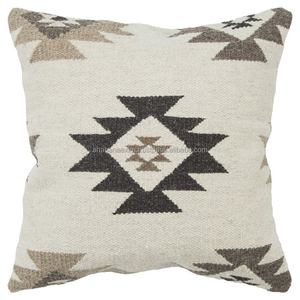 Housse de coussin décorative Housse de coussin de canapé avec fermeture éclair Housse de coussin en coton faite à la main dans différents styles d'Inde - Product Image 3