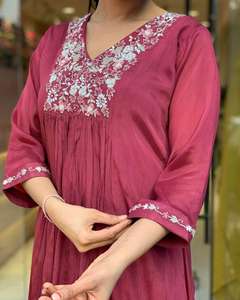 ลายดอกไม้ Chinon anarkali kurti งานปักลวดลายสวยงามเงาสบายเหมาะสำหรับงานเทศกาลและงานตอนเย็น - Product Image 6