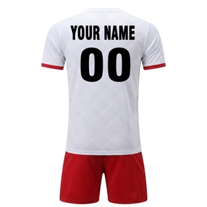 Tenue de football, vêtements de performance athlétique, usage sportif actif, uniforme de football moderne, nom d'équipe personnalisé avec numéro et logo sur mesure. - Product Image 2
