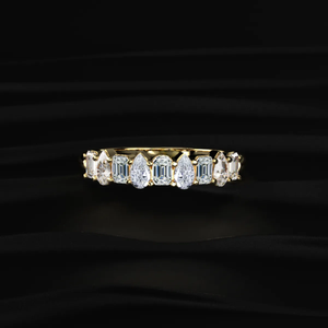Anillo de Diamantes de Media Eternidad con Corte Esmeralda y Pera, Anillo de Diamantes Hecho a Mano, Anillo de Diamantes de Lujo, Joyería Fina VVS-VS - Product Image 2