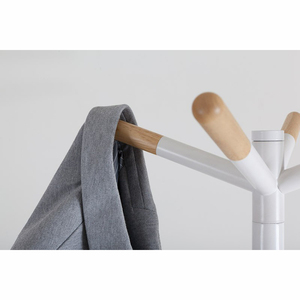 Porte-manteau d'entrée peu encombrant avec chevilles en bois - Product Image 2