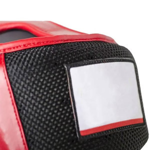 Protège-tête de boxe noir et rouge en cuir PU, équipement de protection avec fermeture auto-agrippante pour adultes, usage universel unisexe - Product Image 5