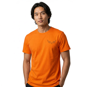 Camiseta de Manga Corta para Hombre, Color Naranja, con Logotipo de Alas Bordadas, Cuello Redondo, Corte Regular, Estilo Casual, 100% Algodón, Tejido de Punto - Product Image 3