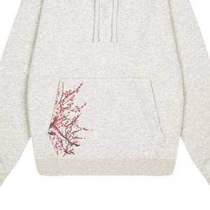 Sudadera con capucha bordada de inspiración streetwear con materiales premium y diseños de costuras detalladas. - Product Image 3