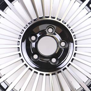 חדש 18x8j et30 40 <span class=keywords><strong>pcd</strong></span> 4x100 4 120 5x100 5x120 CB54.1-73.1 4-חור שחור 5 ציצה סיבוב תהליך סגסוגת גלגל אלומיניום גלגל - Product Image 2