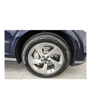 Genesis GV70 2.5T 2024 Gasolina 2WD con 18,887 km, Volante a la Izquierda, Caja de Cambios Automática, Asientos de Cuero, Cámara Trasera - Product Image 5