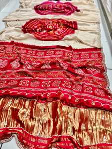 Sari de Seda Premium Bandhani Gotta Patti |   Sari Étnico Indio para Novia con Estampado Digital |   Ropa para Fiestas y Bodas - Product Image 4