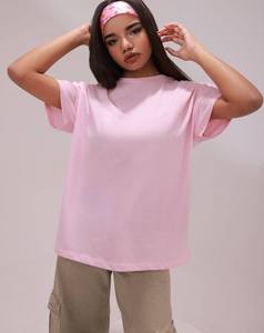T-shirt décontracté uni à col rond pour femme, coupe ajustée, en coton de haute qualité, fournisseur en gros de vêtements - Product Image 4