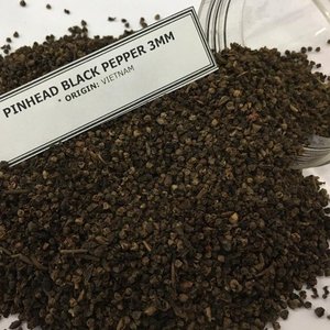 Polvo/malla de bayas ligeras con cabeza de alfiler de pimienta blanca/negra seca de Spices Factory - Product Image 5