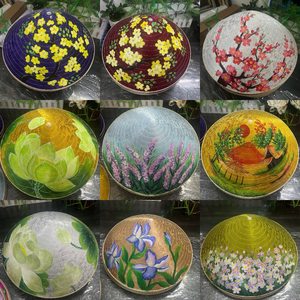 Traditional Palm Leaf Conical <b>Hats</b> Vietnam Non La for Decoration Handcrafted Eco-Friendly Sun <b>Hat</b> Wholesale Price - Product Image 2