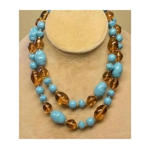 Collar de Resina Hecho a Mano APEX ALIGN con Hojas de Oro Brillante y Cuentas, Diseño de Paz Adorable para Uso Diario, Fiestas y Regalos para Mujeres - Product Image 1