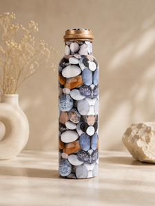 Bouteille en cuivre émaillé de qualité supérieure Fabriquée avec expertise à partir de cuivre de qualité alimentaire, cette vaisselle allie le bien-être traditionnel - Product Image 5