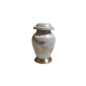 White American Style Eco-Friendly 3 Cubic Inch <b>Keepsake</b> Urn for Baby Burial <b>Memorials</b> - Product Image 4