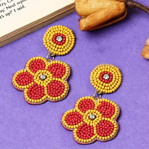 Adorno Ligero con Cuentas y Diseño de Corazón Bordado, Hecho a Mano para el Día de San Valentín 2025, Tema Clásico, por MULTI CRAFT - Product Image 6