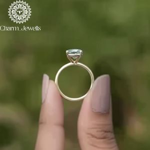 Bague de fiançailles unisexe en moissanite plaqué or jaune, taille coussin, sertie à griffes, style classique, certifiée IGI, 3g - Product Image 6