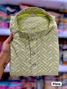 Ensemble de vêtements ethniques pour homme, kurta et pyjama brodés, en coton, adapté aux festivals, aux cérémonies et à un usage quotidien. - Product Image 5