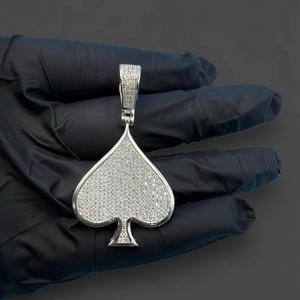 Pendentif Pique en Argent 925 avec Moissanite et Micro-Pavé de Diamants, Bijou Unisexe Style Hip Hop - Product Image 1