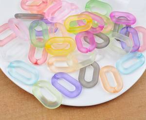 Chaîne longue massive en résine, maillons grands et creux, style moderne, mélange de couleurs, punk, multi-pièces, artisanale, pour décoration d'anniversaire et de maison - Product Image 5