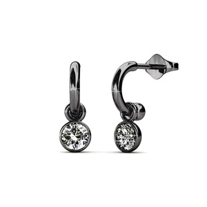 Pendientes colgantes minimalistas adornados con cristales de <span class=keywords><strong>Swarovski</strong></span> Pendientes de plata esterlina 925 Daisini chapados en oro de 18 quilates - Product Image 1