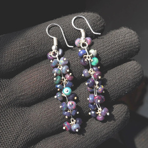 Boucles d'oreilles pendantes HAYAAT GEMS en opale éthiopienne noire, argent 925 et plaqué or, perles cabochon multicolores, bijoux ethniques de mariage - Product Image 2