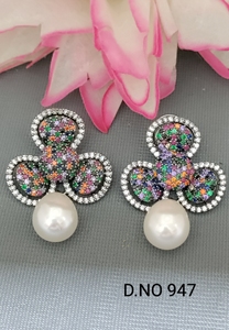 Aretes de Zirconia Multicolor con Forma de Corazón en Acero Inoxidable, Joyería para Chicas, Regalo Perfecto para el Día de San Valentín - Product Image 2