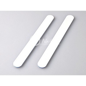 Lima de uñas coreana de Mylar, grano 80/100, recta y delgada, con logotipo OEM personalizado para venta al por mayor en salones de belleza - Product Image 1