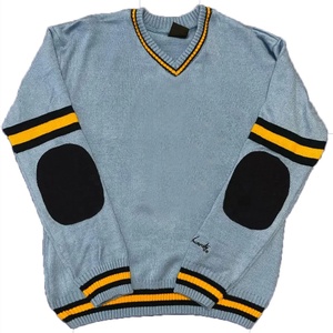 Cárdigan de punto azul para mujer de Wide Greek House Sorority OEM, con cuello en V de contraste amarillo, manga larga, estilo casual y botones frontales. - Product Image 1