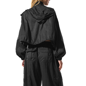 Conjunto de Chaqueta Ligera con Cierre y Pantalones Anchos de Moda para Mujer, Conjunto de 2 Piezas, Ropa Deportiva de Nailon, Cortavientos, Personalizable OEM - Product Image 2