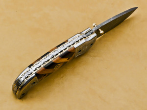 Couteau de poche pliant en acier Damas fait main, lame Tanto ultra-affûtée, pour le camping, la chasse, la survie tactique et l'EDC - Product Image 4