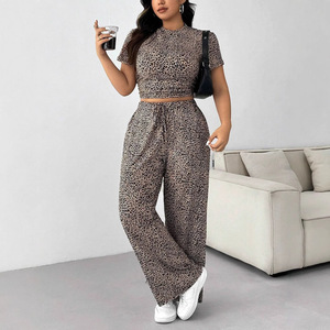 Conjunto de 2 Piezas con Estampado de Leopardo 2026, Top de Manga Larga y Pantalones de Cintura Alta con Corte Acampanado para Mujer - Product Image 5