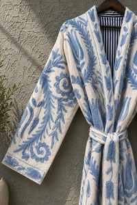 Bata de mujer con cuello en V, 100% algodón, reversible, con bordado floral azul, tipo kimono largo, con cinturón, para estar en casa o como ropa de descanso. - Product Image 5